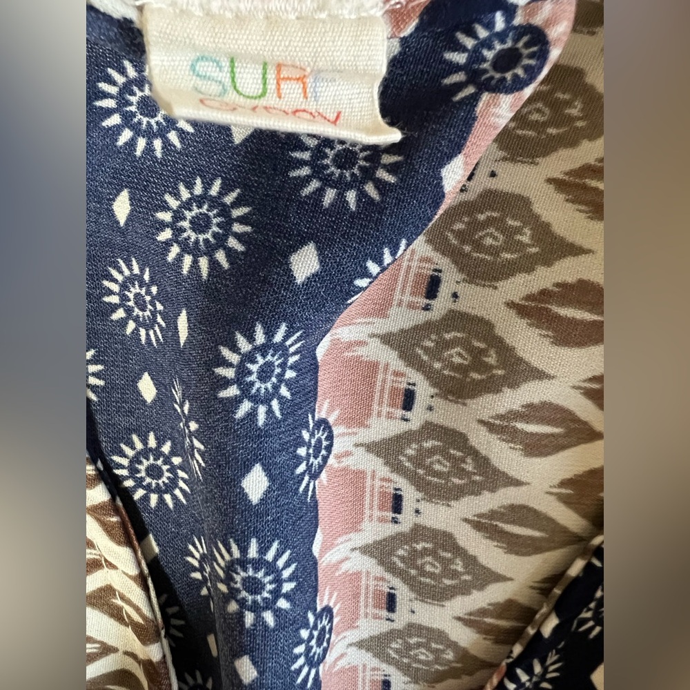 Surf Gypsy Boho Romper Bell Sleeve V Neck Tribal Print Blue Tan Size Medium - Picture 4 of 4